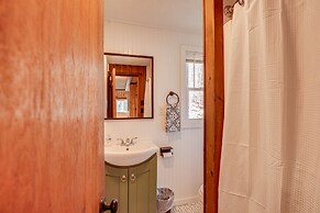 Inviting Alton Bay Home Near Lake Winnipesaukee!