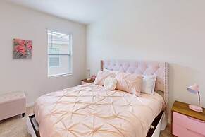 Beautiful 5 Bed Pool Home With Game Room 5 Bedroom Home by RedAwning