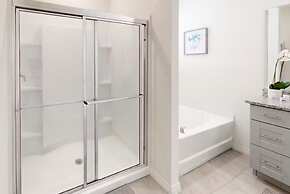 Beautiful 5 Bed Pool Home With Game Room 5 Bedroom Home by RedAwning