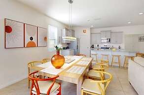 Beautiful 5 Bed Pool Home With Game Room 5 Bedroom Home by RedAwning