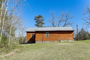 Serene Guion Cabin < 1 Mi to the White River!