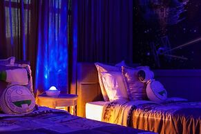 Luxurious Pool Home With Game Room 5 Bedroom Home by RedAwning