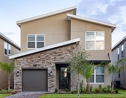 Luxurious Pool Home With Game Room 5 Bedroom Home by RedAwning