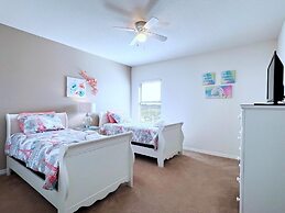 Cozy Family Friendly Pool Home With Game Room 5 Bedroom Home by RedAwn