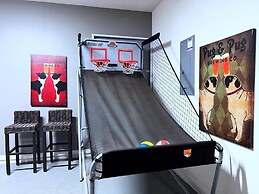 Cozy Family Friendly Pool Home With Game Room 5 Bedroom Home by RedAwn