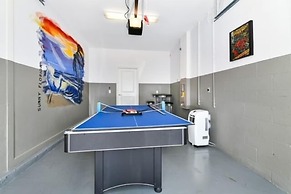 Spacious 5 Bed Pool Home With Game Room 5 Bedroom Home by RedAwning