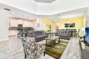 Spacious 5 Bed Pool Home With Game Room 5 Bedroom Home by RedAwning