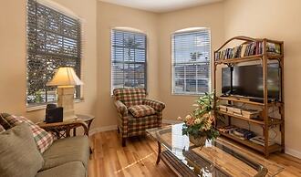 Cozy 4 Bed Pool Home With Spa 4 Bedroom Home by RedAwning