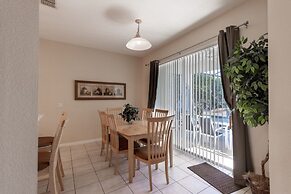 Cozy 4 Bed Pool Home With Spa 4 Bedroom Home by RedAwning