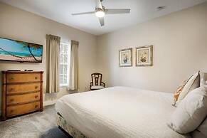 Beautiful 5 Bed Pool Home In Reunion 5 Bedroom Home by RedAwning