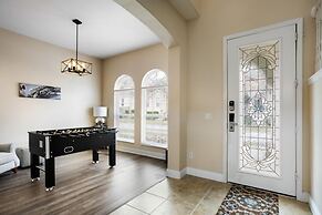 Beautiful 5 Bed Pool Home In Reunion 5 Bedroom Home by RedAwning