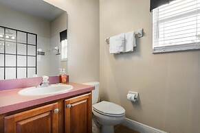 Beautiful 5 Bed Pool Home In Reunion 5 Bedroom Home by RedAwning