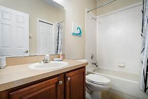 Beautiful 5 Bed Pool Home In Reunion 5 Bedroom Home by RedAwning