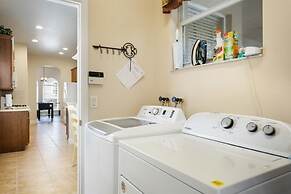 Beautiful 5 Bed Pool Home In Reunion 5 Bedroom Home by RedAwning