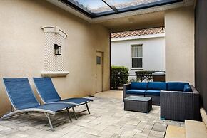 Beautiful 5 Bed Pool Home In Reunion 5 Bedroom Home by RedAwning