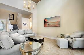 Beautiful 5 Bed Pool Home In Reunion 5 Bedroom Home by RedAwning