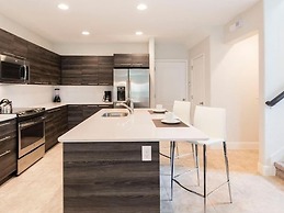 Modern 3 Bed Town Home At Balmoral Resort-3sltth1 3 Bedroom Condo by R