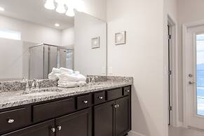 Spacious 10 Bed Pool Home With Game Room- 10 Bedroom Home by RedAwning