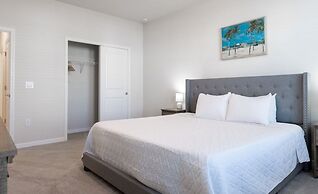 Spacious 10 Bed Pool Home With Game Room- 10 Bedroom Home by RedAwning