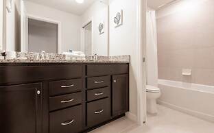 Spacious 10 Bed Pool Home With Game Room- 10 Bedroom Home by RedAwning