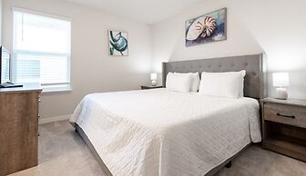 Spacious 10 Bed Pool Home With Game Room- 10 Bedroom Home by RedAwning