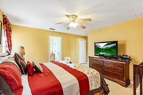 Spacious And Relaxing Home With South Facing Pool 6 Bedroom Home by Re