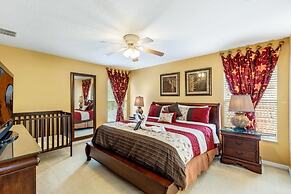 Spacious And Relaxing Home With South Facing Pool 6 Bedroom Home by Re