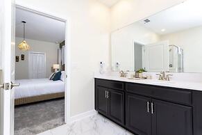 9 Bed Fun Rooms For Everyone Pool & Spa 9 Bedroom Home by RedAwning