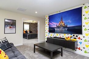 9 Bed Fun Rooms For Everyone Pool & Spa 9 Bedroom Home by RedAwning