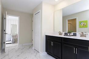 9 Bed Fun Rooms For Everyone Pool & Spa 9 Bedroom Home by RedAwning