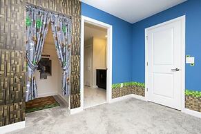 9 Bed Fun Rooms For Everyone Pool & Spa 9 Bedroom Home by RedAwning