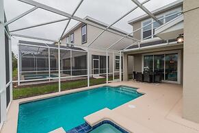 Beautiful And Spacious 5 Bed Pool Home 5 Bedroom Home by RedAwning
