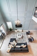 Beautiful And Spacious 5 Bed Pool Home 5 Bedroom Home by RedAwning