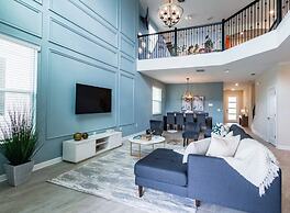 Beautiful And Spacious 5 Bed Pool Home 5 Bedroom Home by RedAwning