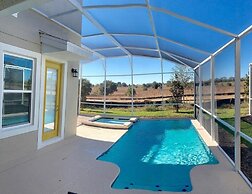 Beautiful And Spacious 5 Bed Pool Home 5 Bedroom Home by RedAwning