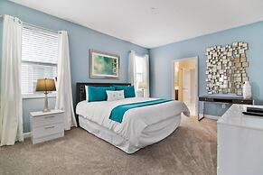 Spacious 8 Bed Pool Home With Game Room 8 Bedroom Condo by RedAwning