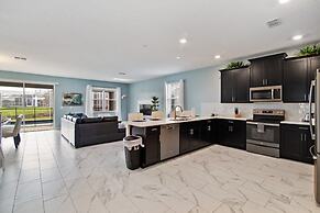 Spacious 8 Bed Pool Home With Game Room 8 Bedroom Condo by RedAwning