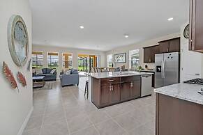 7535oakmoss 7 Bedroom Villa by RedAwning