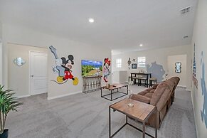 7535oakmoss 7 Bedroom Villa by RedAwning