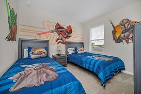 7535oakmoss 7 Bedroom Villa by RedAwning