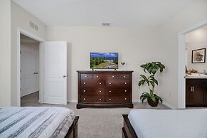 7535oakmoss 7 Bedroom Villa by RedAwning