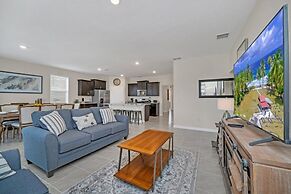 7535oakmoss 7 Bedroom Villa by RedAwning