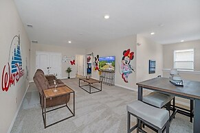 7535oakmoss 7 Bedroom Villa by RedAwning