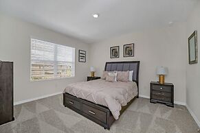 7535oakmoss 7 Bedroom Villa by RedAwning