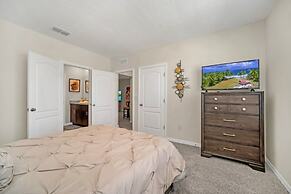 7535oakmoss 7 Bedroom Villa by RedAwning