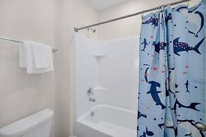 7535oakmoss 7 Bedroom Villa by RedAwning