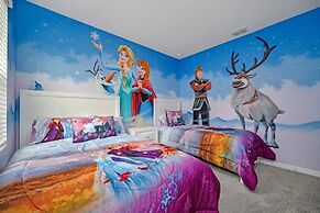 7535oakmoss 7 Bedroom Villa by RedAwning