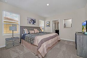 7535oakmoss 7 Bedroom Villa by RedAwning