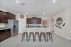 7535oakmoss 7 Bedroom Villa by RedAwning