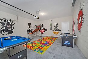 7535oakmoss 7 Bedroom Villa by RedAwning